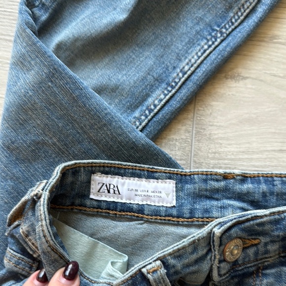 Zara Blue Denim Jeans - Picture 3 of 3